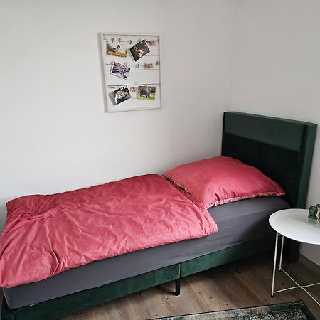 Moderne Doppelhaushaelfte In Oppenheim Villa Ngoại thất bức ảnh
